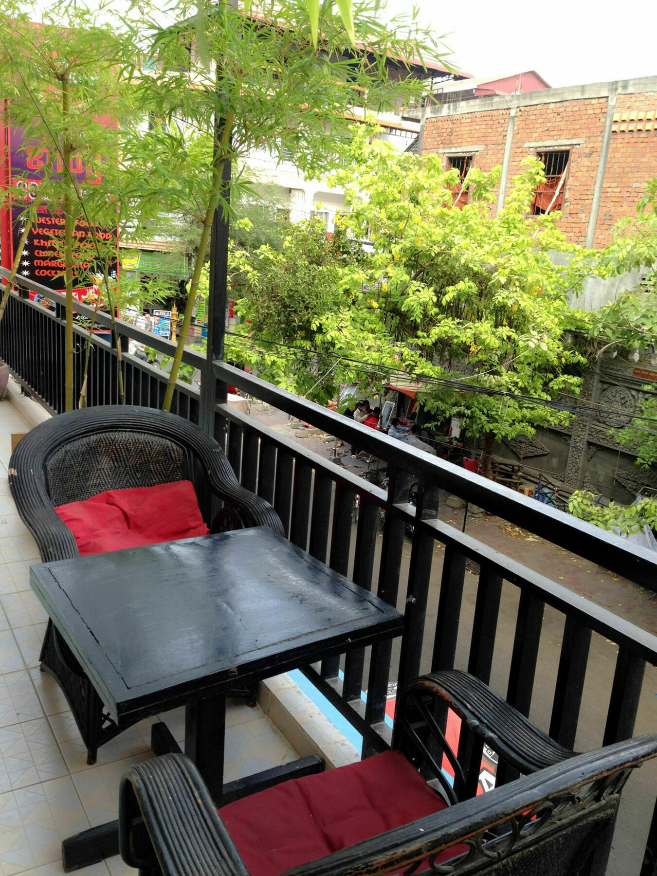 White River II Hostel Phnom Penh Exterior photo